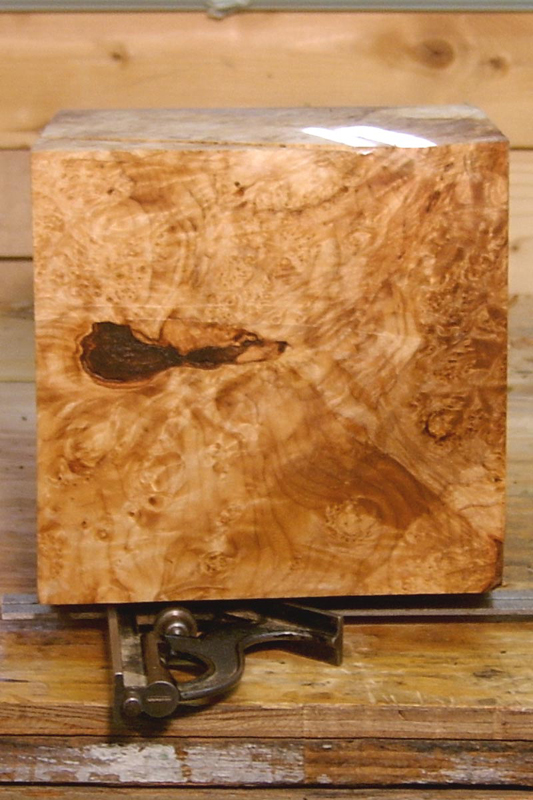 maple_burl_blank_002_bottom